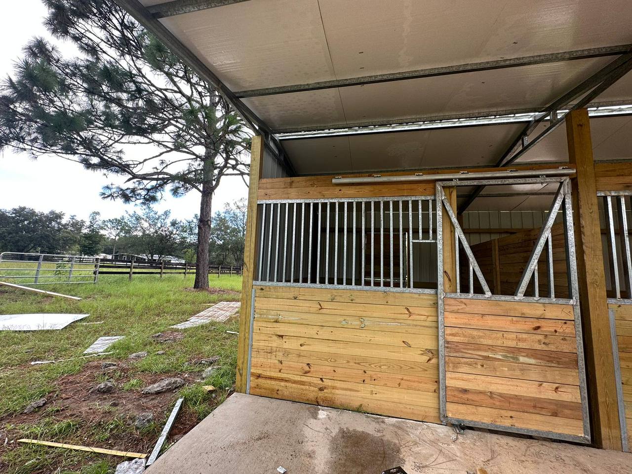 gator-stall-and-barn